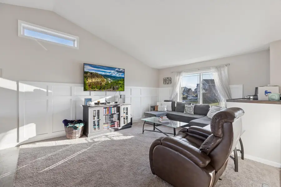 413 Terning Way, Howard Lake, MN 55349 - Image #2