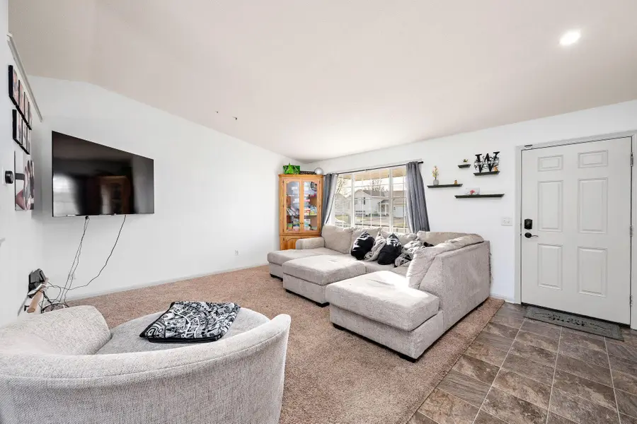 509 Lindsey Lane, Belle Plaine, MN 56011 - Image #2