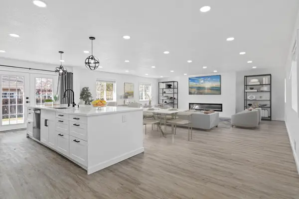 8011 Elbe Street, Lino Lakes, MN 55014