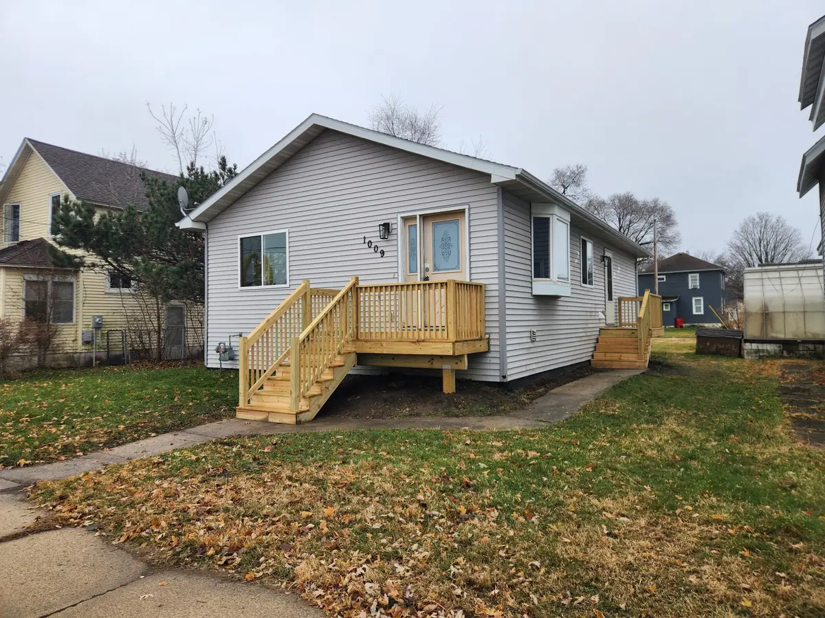 1009 1st Avenue Sw, Austin, MN 55912 - Image #1