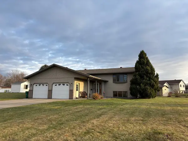 1511 Westmore Avenue, Wahpeton, ND 58075