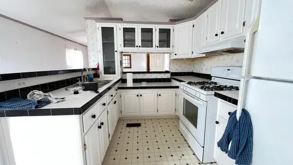 7800 Maple Hill Road #b11, Corcoran, MN 55340