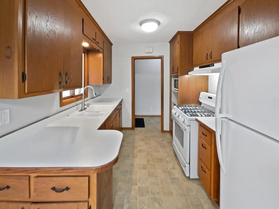 3806 Hampshire Avenue N, Crystal, MN 55427 - Image #2