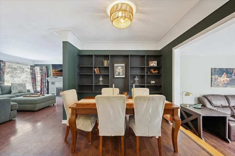 921 Holmes Street S, Shakopee, MN 55379 - Image #2