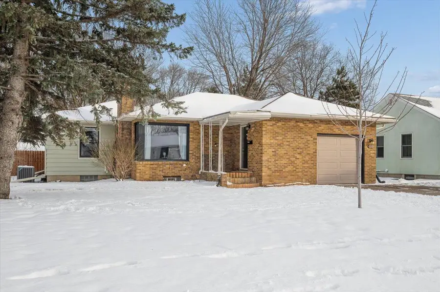 921 Holmes Street S, Shakopee, MN 55379 - Image #3