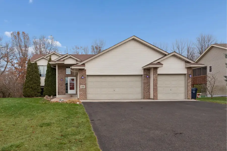 11876 N Meadow Curve, Lindstrom, MN 55045 - Image #3