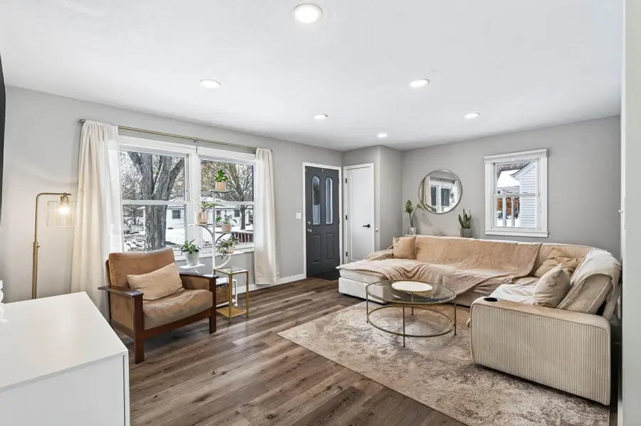 2013 Gettysburg Avenue N, Golden Valley, MN 55427 - Image #2