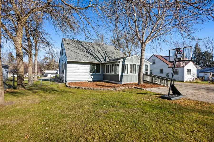 817 1st Street Se, Elbow Lake, MN 56531 - Image #3