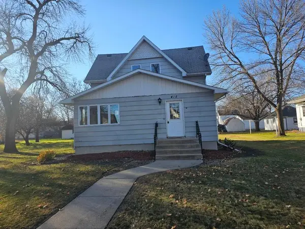 415 Central Avenue, Madison, MN 56256