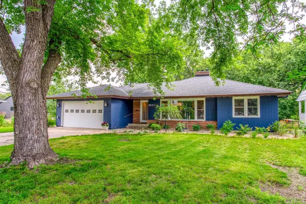 4801 Westbrook Lane, Edina, MN 55436