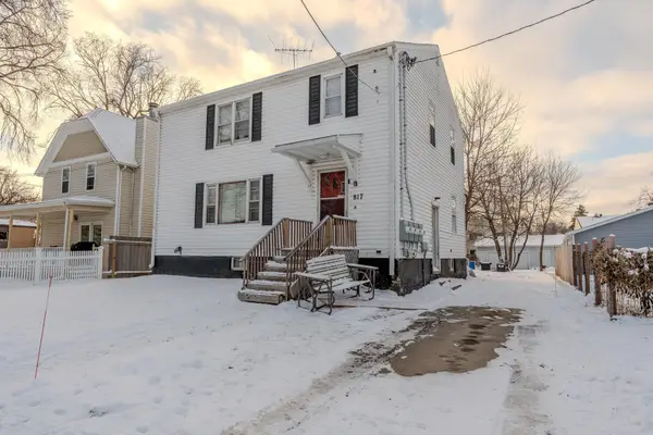 817 9th Street S, Fargo, ND 58103