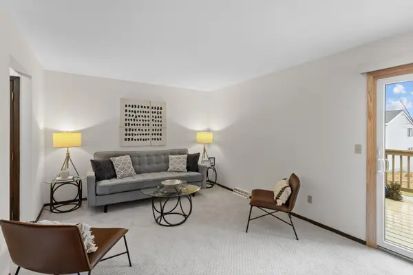 2355 Dorland Place E, Maplewood, MN 55119