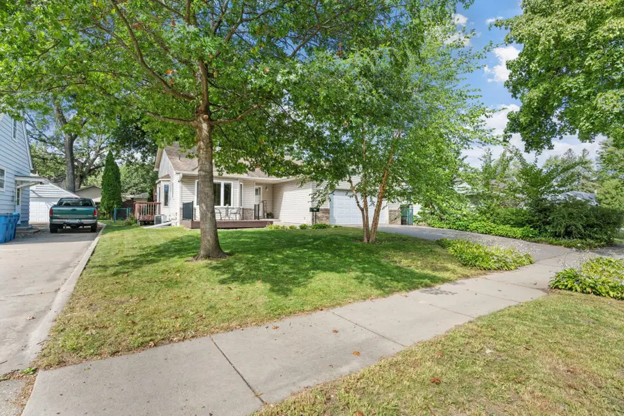 4123 Yates Avenue N, Robbinsdale, MN 55422 - Image #2