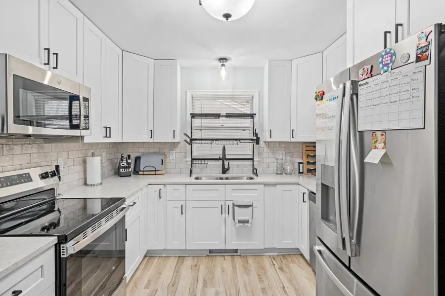 4531 France Avenue N, Robbinsdale, MN 55422 - Image #2