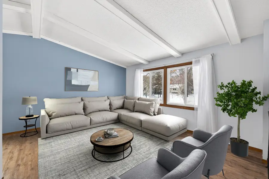 917 94th Avenue Ne, Blaine, MN 55434 - Image #2