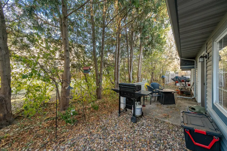 2607 Tuxedo Lane Nw, Rochester, MN 55901 - Image #2