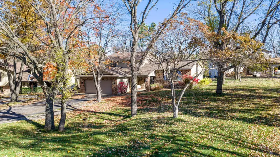 11711 Evergreen Circle Nw, Coon Rapids, MN 55448 - Image #2