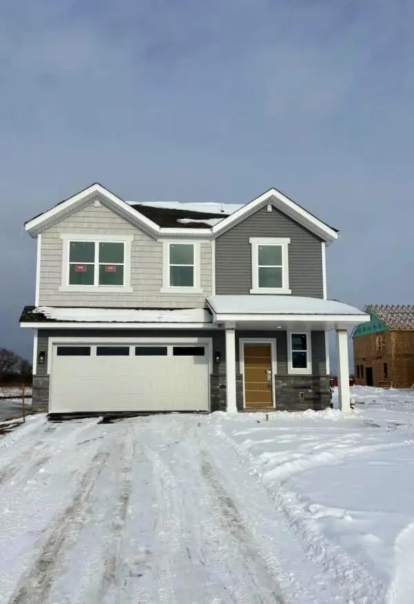 4805 218th Court, Farmington, MN 55024