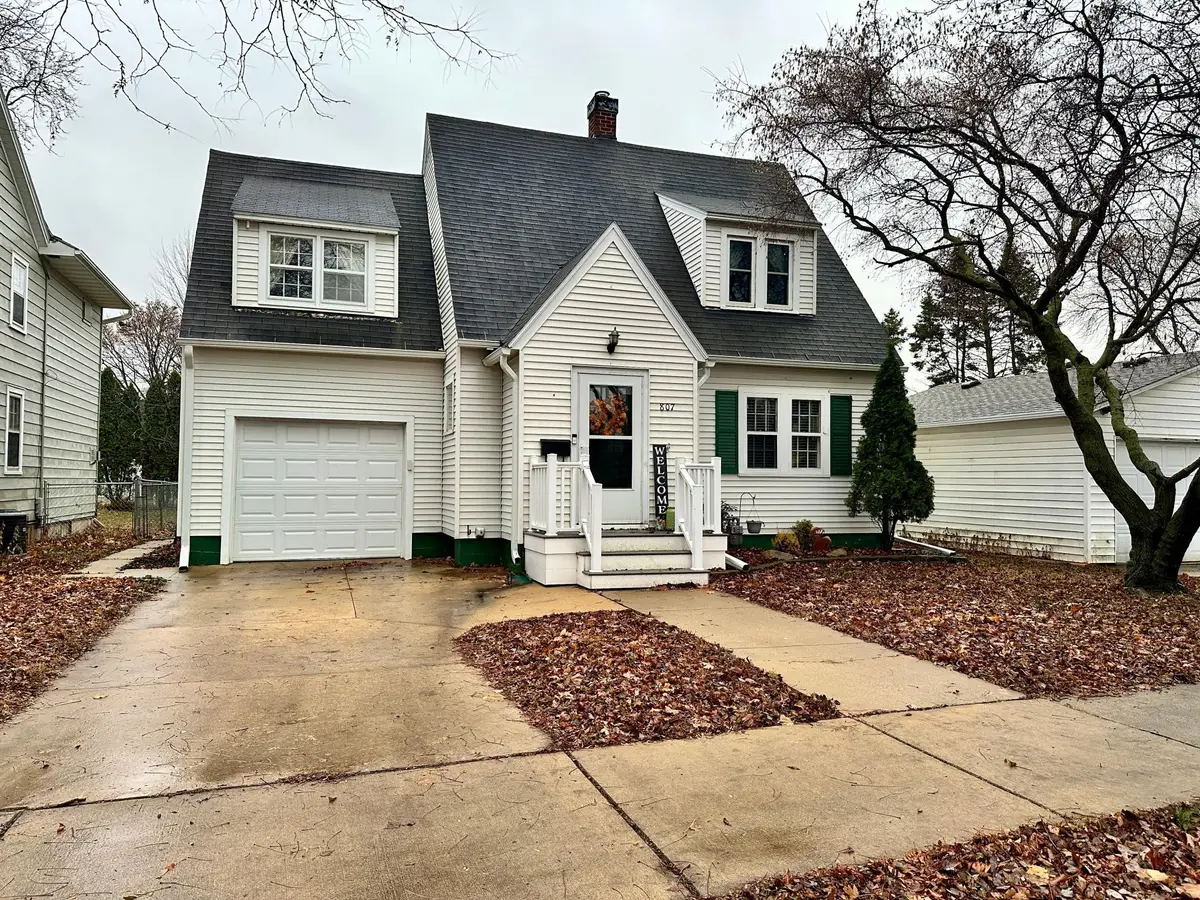 807 6th Avenue Sw, Austin, MN 55912 - Image #1