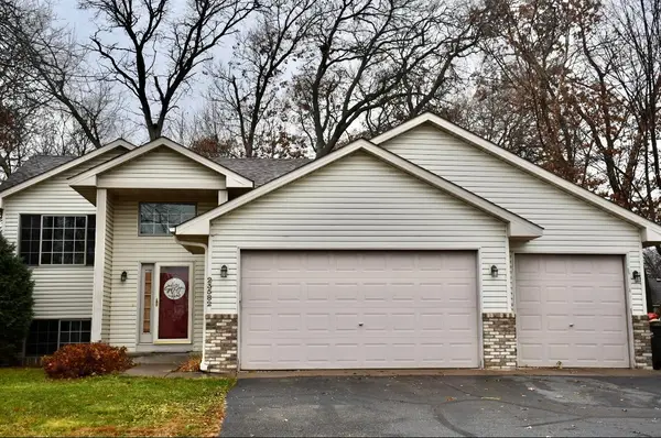 23582 Eidelweiss Street Nw, Saint Francis, MN 55070