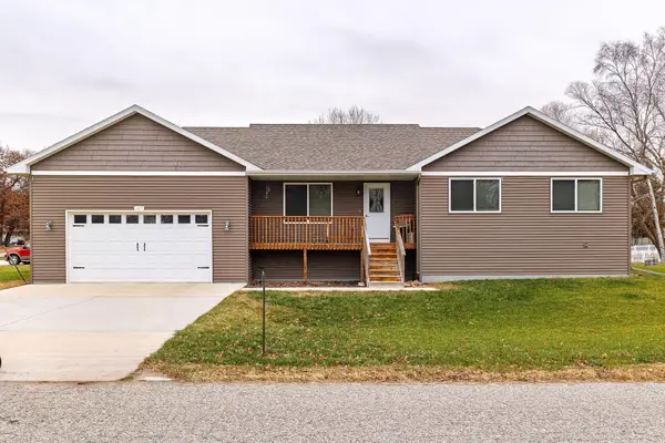 1609 Manor Drive Ne, Alexandria, MN 56308