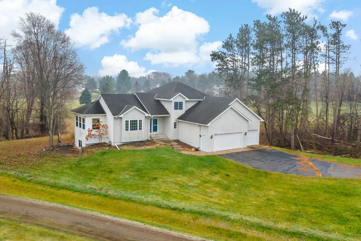 674 208th Lane Ne, East Bethel, MN 55011 - Image #1