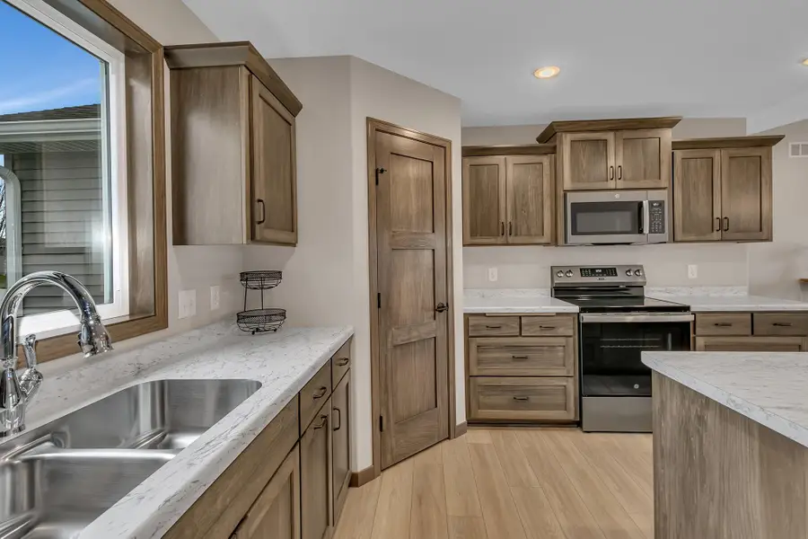 1701 Knottingham Drive, Sartell, MN 56377 - #3