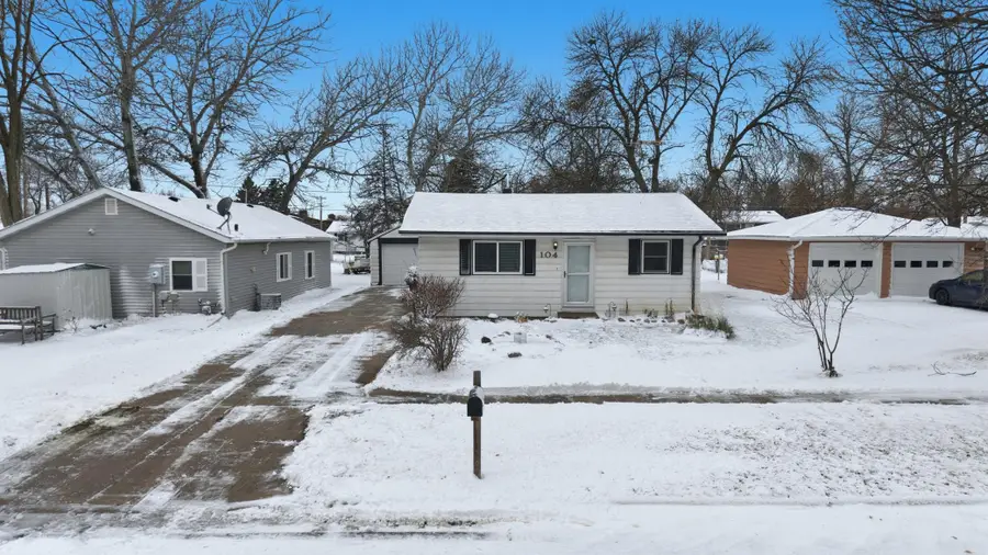 104 3rd Street Nw, Dilworth, MN 56529 - Image #2