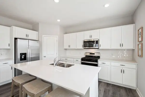 2391 Highview Terrace, Shakopee, MN 55379