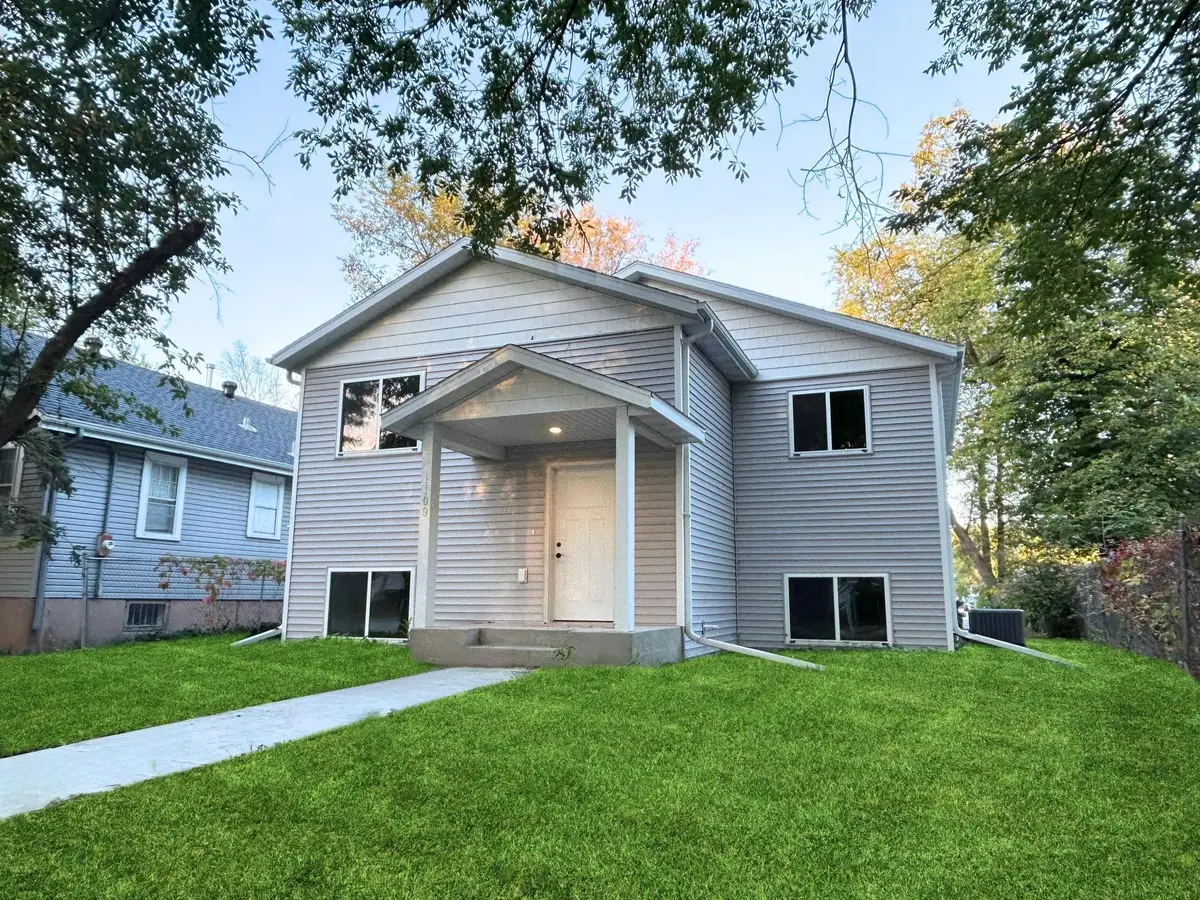 1109 University Drive S, Fargo, ND 58103 - Image #1