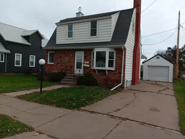 132 N State Street, Mondovi, WI 54755