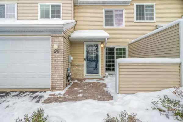 2230 Ranchview Lane N #96, Plymouth, MN 55447