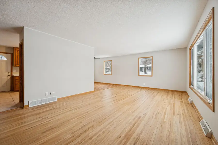 540 156th Lane Nw, Andover, MN 55304 - Image #3