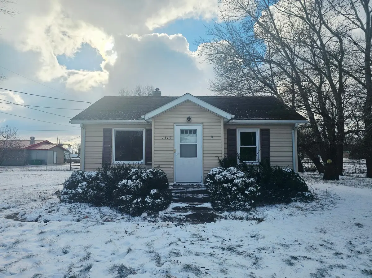 1315 11th Avenue, Clarkfield, MN 56223 - Image #1