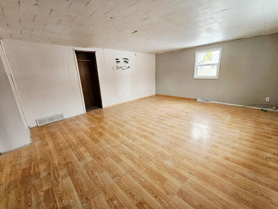 905 6th Street, Clarkfield, MN 56223 - Image #3