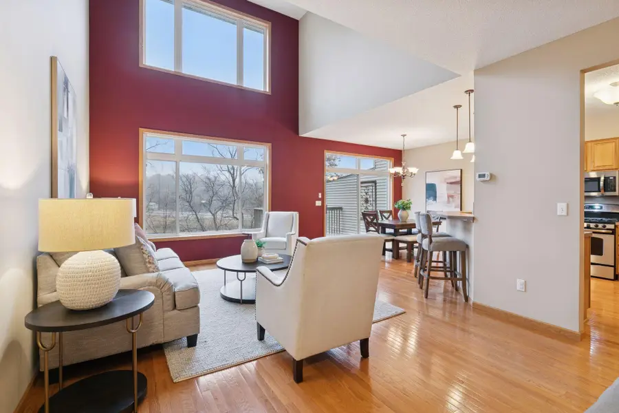 589 Crane Creek Lane, Eagan, MN 55121 - Image #2