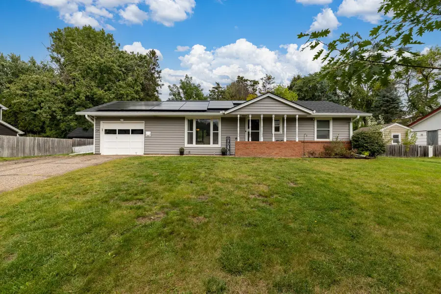 7928 Hillside Trail S, Cottage Grove, MN 55016 - Image #2