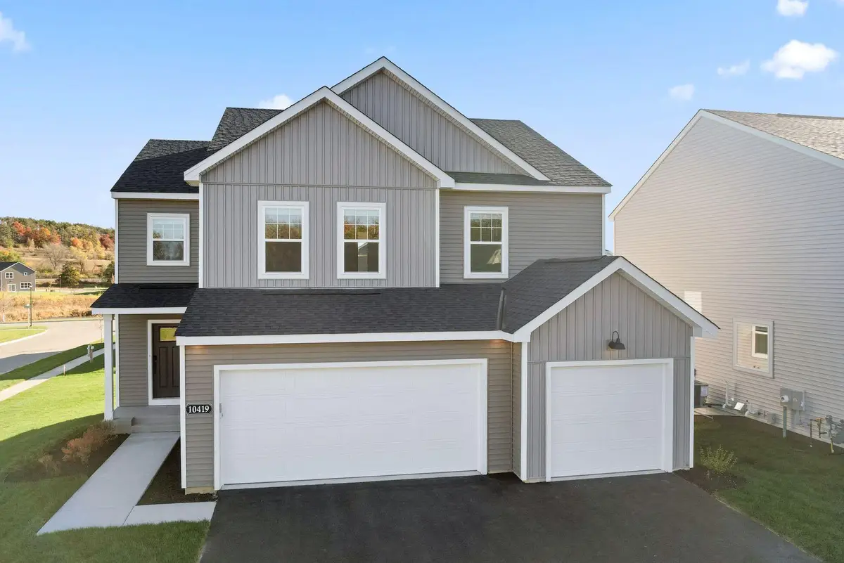 10419 Glenbrook Avenue S, Cottage Grove, MN 55016 - Image #1