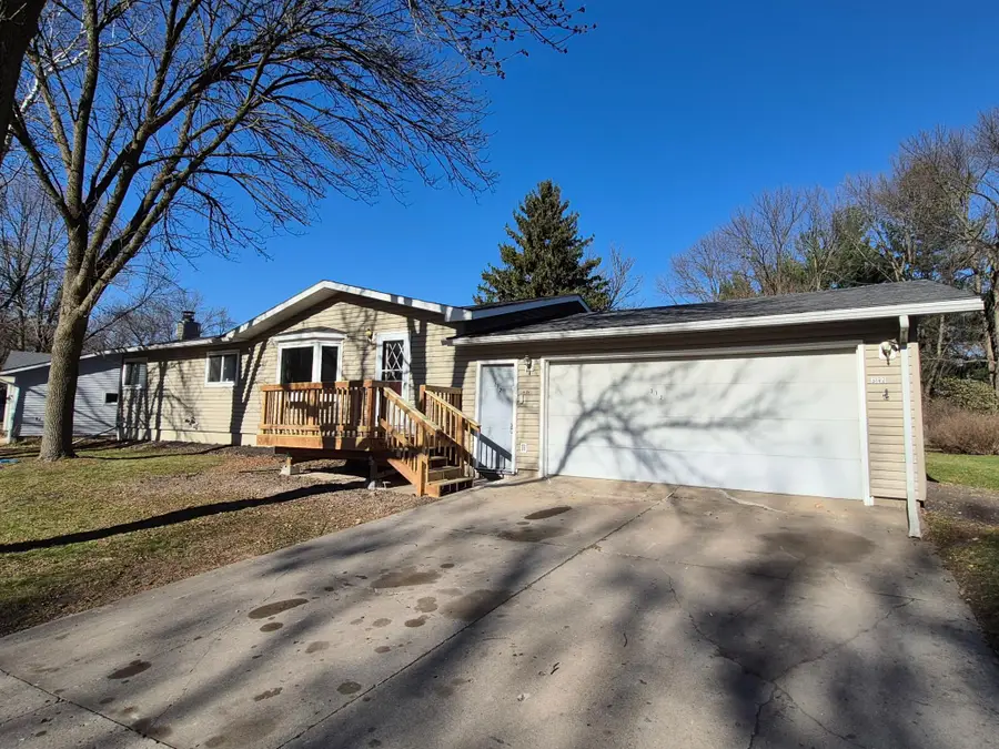 312 12th Avenue Nw, Waseca, MN 56093 - Image #2