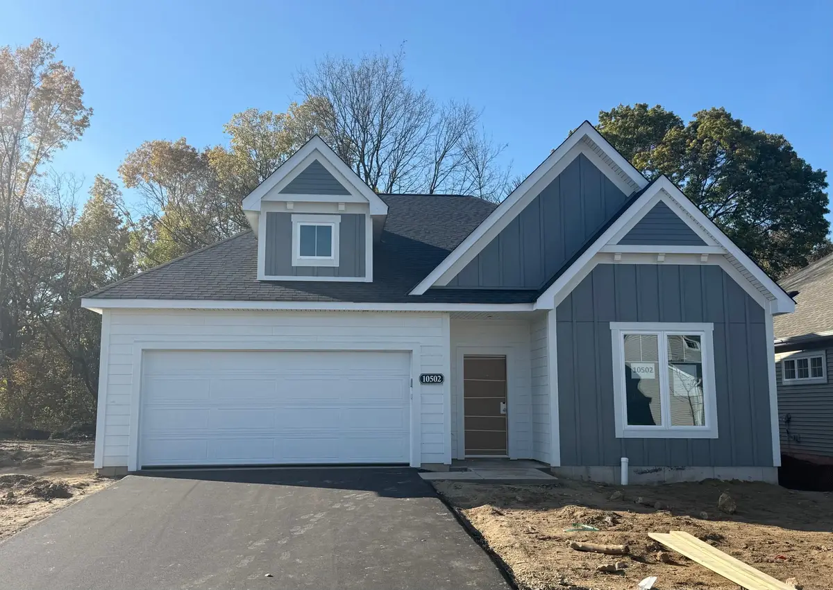 10502 Glenbrook Avenue South, Cottage Grove, MN 55016 - Image #1