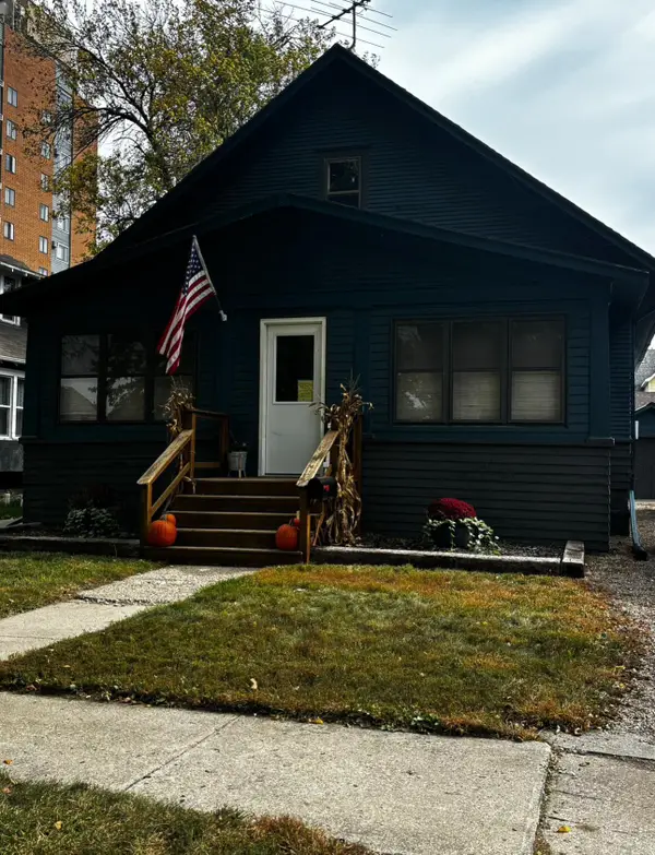 219 3rd Avenue Sw, Pipestone, MN 56164