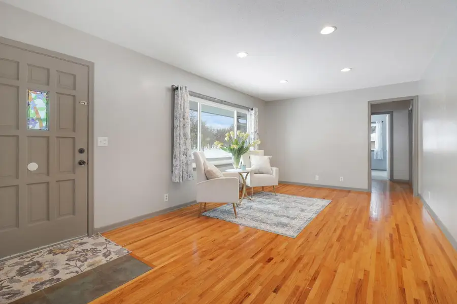 7224 Florida Avenue N, Brooklyn Park, MN 55428 - Image #2