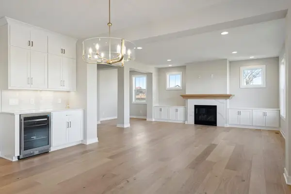 5512 Scenic Loop Run, Victoria, MN 55386