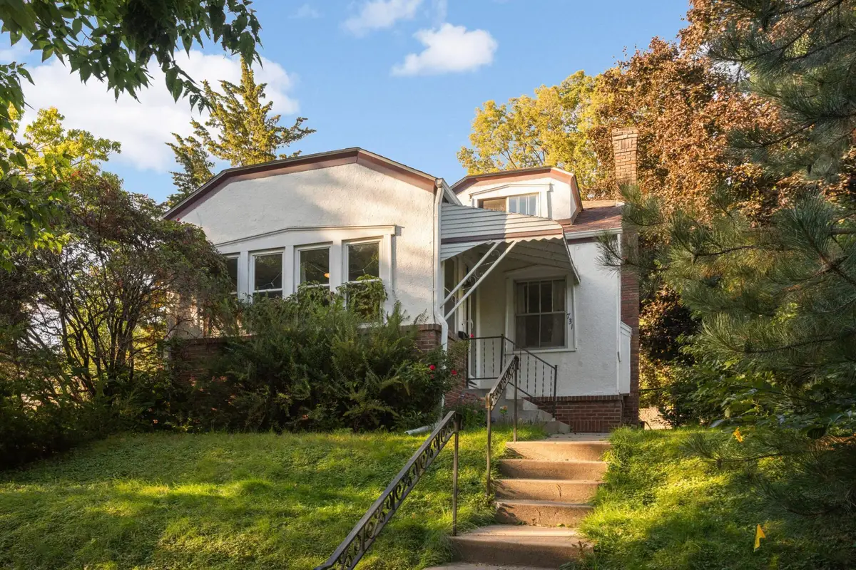 731 36th Avenue Ne, Minneapolis, MN 55418 - Image #1
