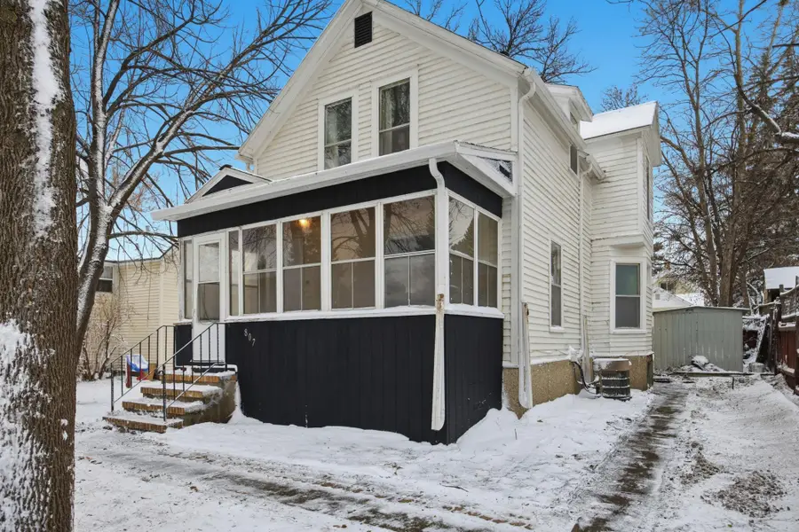 807 5th Street S, Moorhead, MN 56560 - Image #2