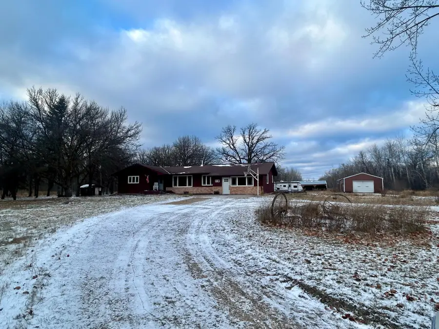 10496 160th Street Ne, Thief River Falls, MN 56701 - Image #2