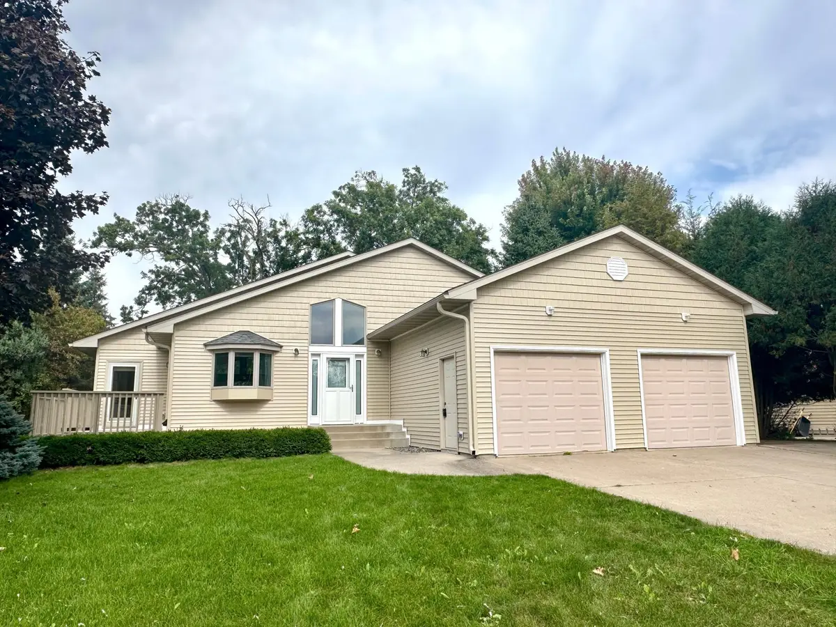 732 Hi Park Avenue, Red Wing, MN 55066 - #1