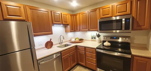 3155 Coachman Road #408, Eagan, MN 55121