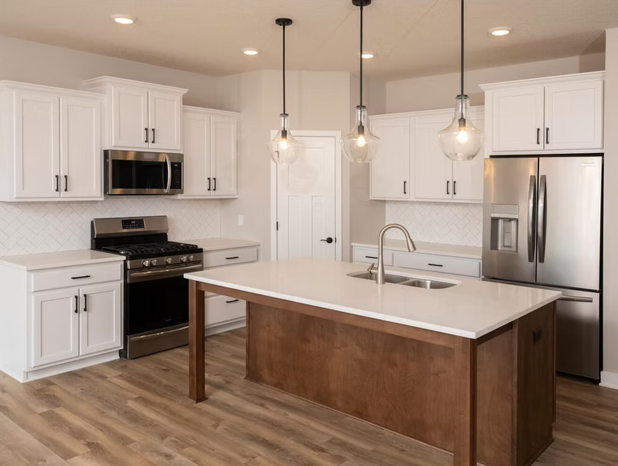 17940 Greenwich Way, Lakeville, MN 55044 - Image #2