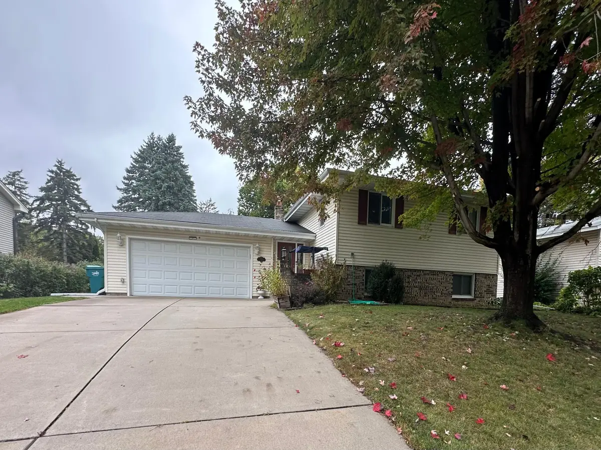 1786 17th Avenue Nw, New Brighton, MN 55112 - #1